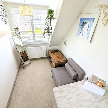 Spacious Lovely 3 Bed House In Keyworth Nottingham Suit Contractors Or Family Esterno foto
